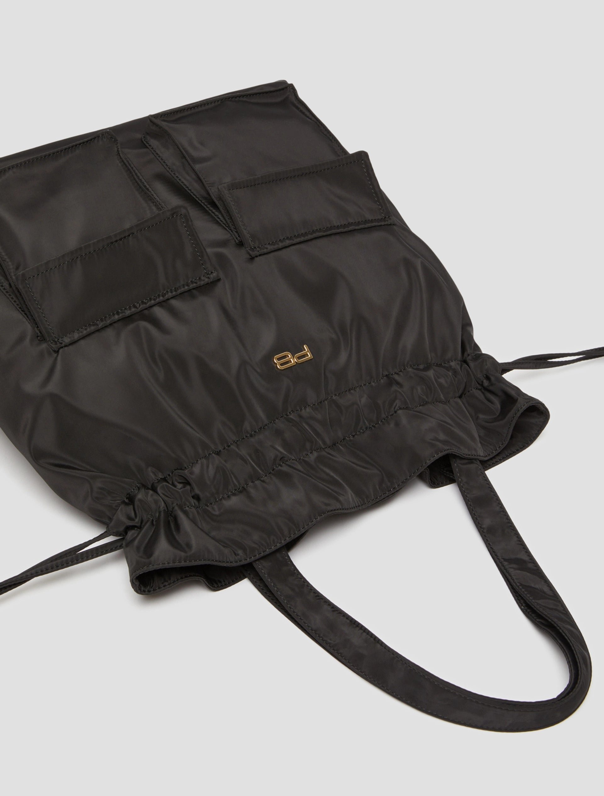 Technical black fabric tote-pack