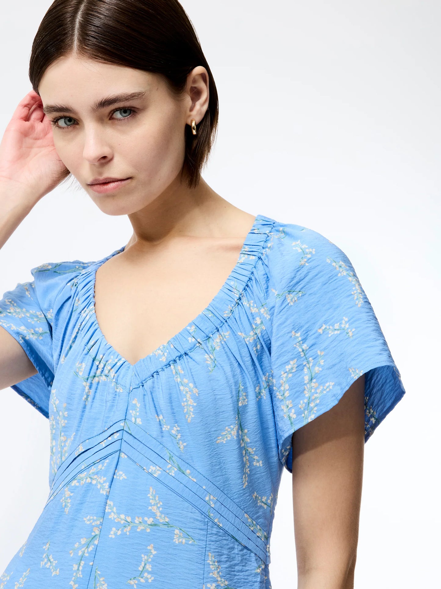 Daniella Faron Drape V Neck Midi Dress