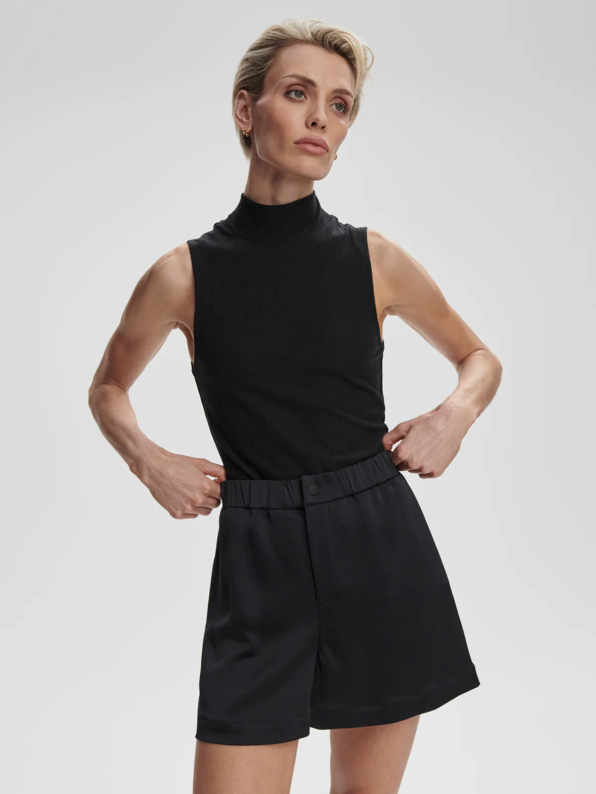 Sarka High-Rise Short
