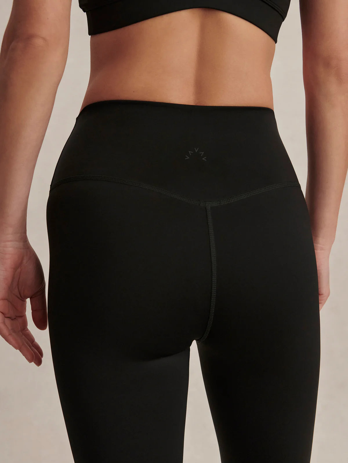 The Assure High-Rise Black Legging 25"