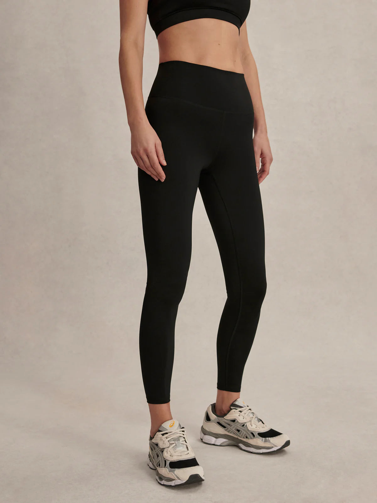 The Assure High-Rise Black Legging 25"