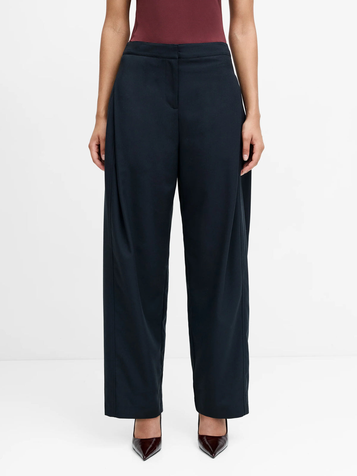 Aira Dark Grey Tailored Pleated Wide Leg Trousers