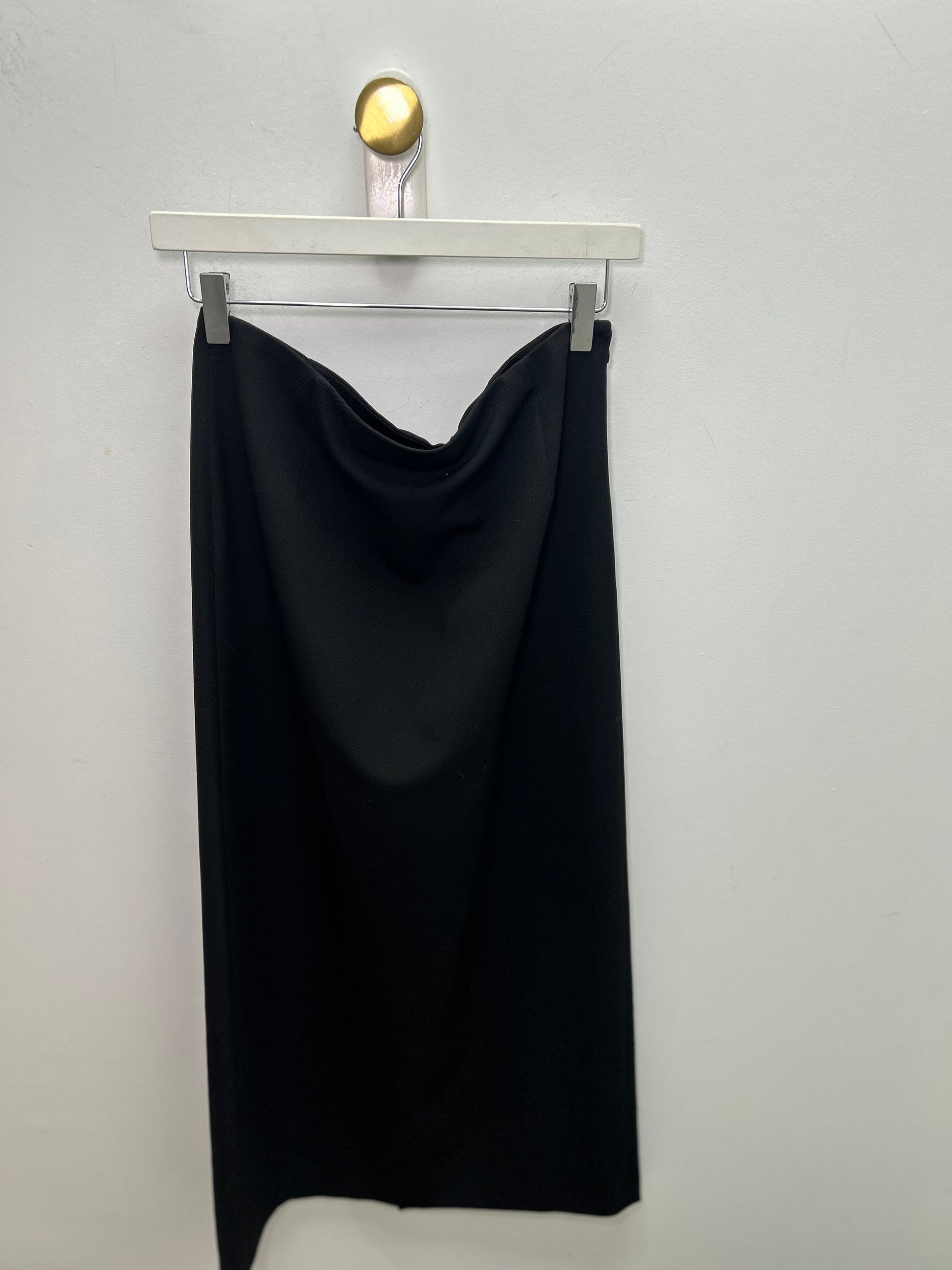 The Mhalia Black Pencil Skirt