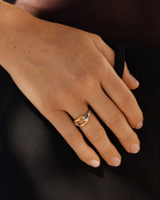 The Medlay Mix Ring