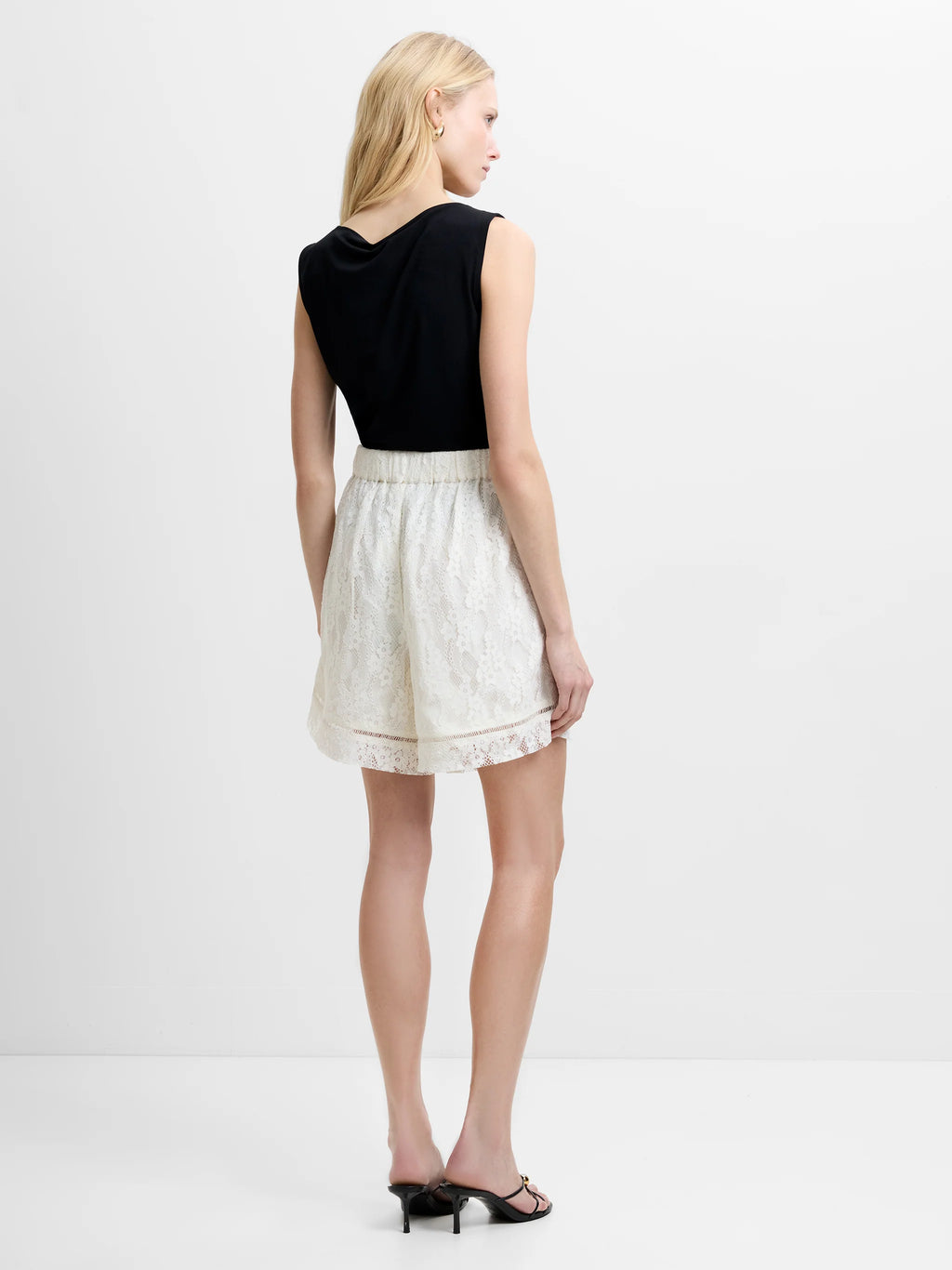 The Zoe Cream Lace Shorts