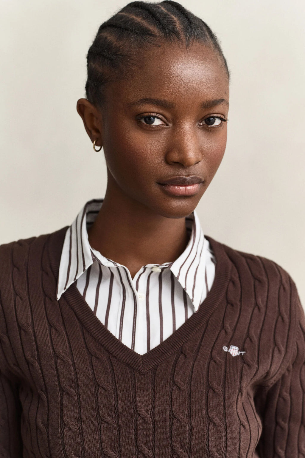 Stretch Cotton Cable Chocolate Knit V-Neck Sweater