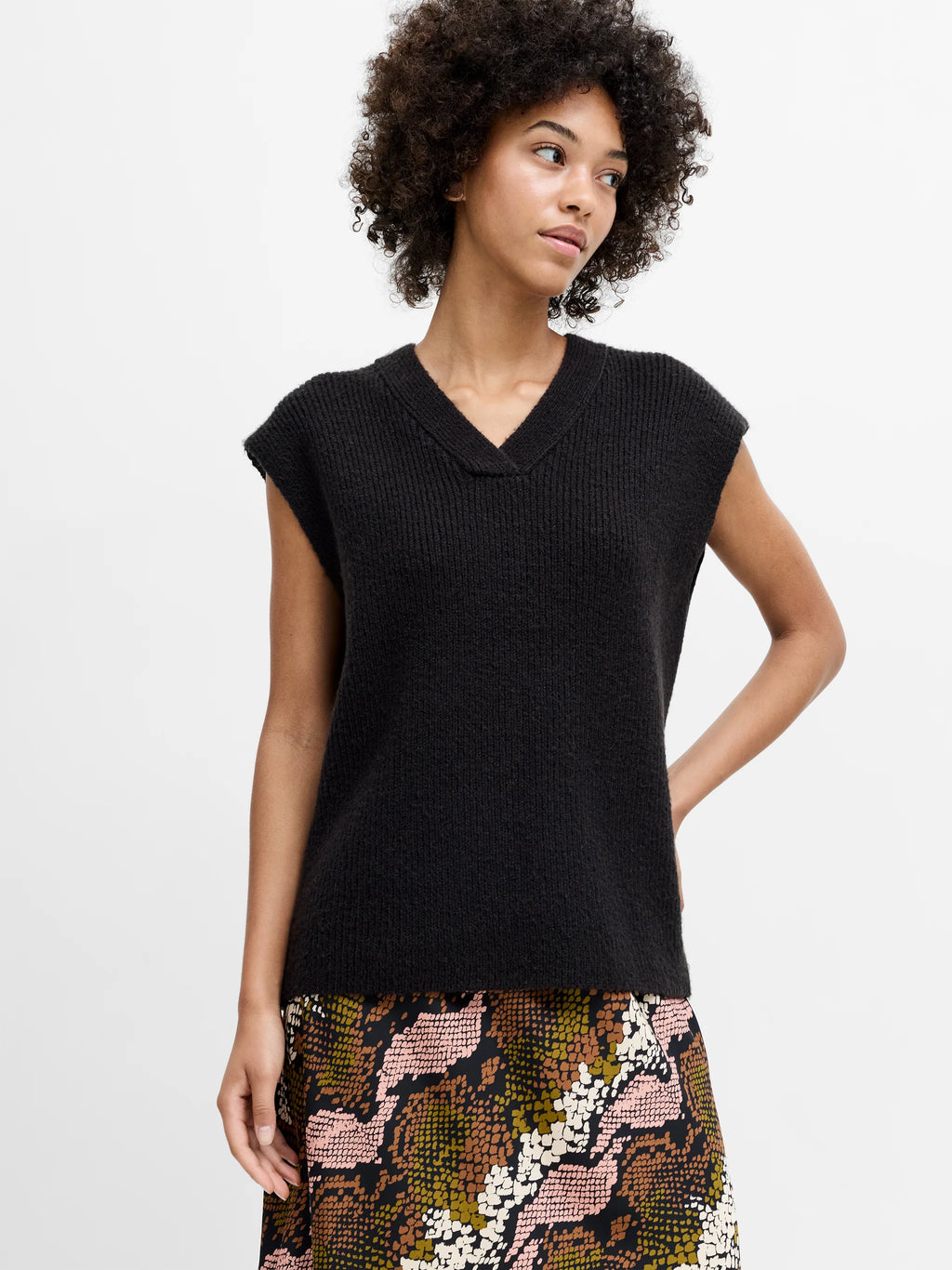 Junia Dark Grey V Neck Knit Vest