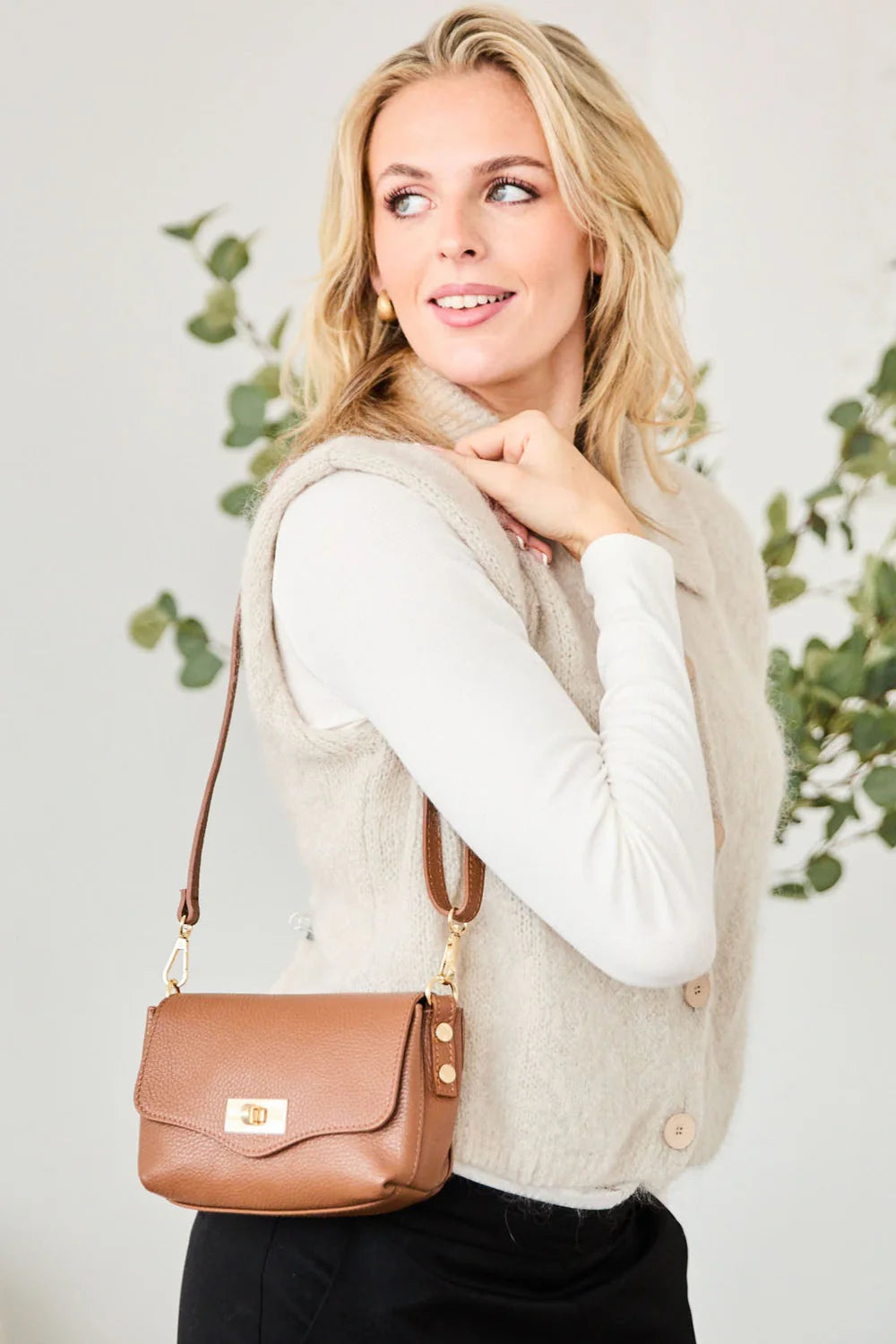 Twist Clasp Tan Crossbody Bag
