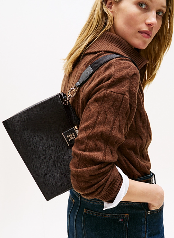 Pebble Grain Webbing Strap Satchel