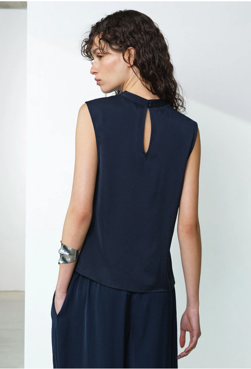 Damasco Air Flow Sleeveless Top