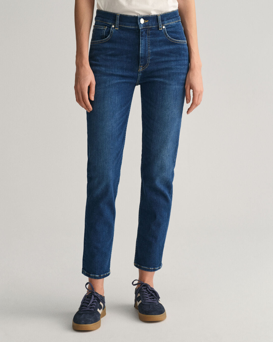 Slim Fit Cropped Jeans