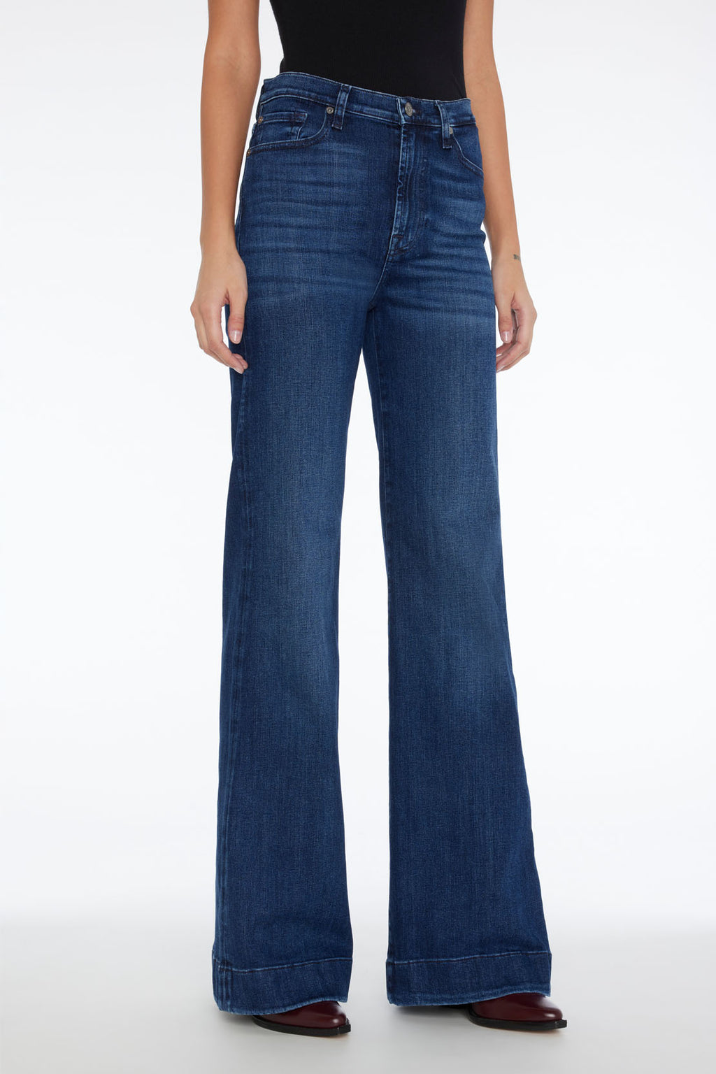 The MODERN DOJO Soho Dark Wide Jeans